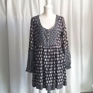 Miami Boho Dress Black White Print Buttoned Bodice Long Sleeve Size Large